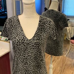 Merona Gray Leopard Print V-Neck Tee